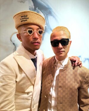 VERVAL Instagram - @pharrell 👏👏👏🏝️⛵️🎇

@louisvuitton #LVMenPreFall24 #HongKong