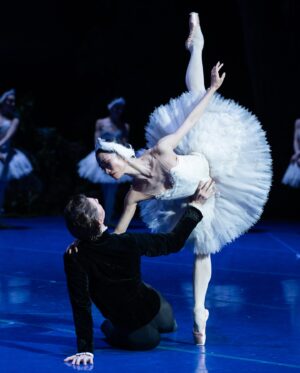 Vadim Muntagirov Instagram - Thank you @eleonoraabbagnatoofficial for this opportunity to dance at @opera_roma again. I really enjoyed working and performing as Prince in Swan Lake choreographed by @benjaminpech7 . Guidance by @isaguerin2 , plus wonderful classes by @stephanephavorin .And of course my Swan @fumikaneko_ . I hope we can gather and make this combo again ☺️. Thank you Rome for such a warm welcome. Until next time 🤞🏻#operadiroma #rome #italy #swanlake #benjaminpech #eleonoraabagnato #fumikaneko #vadimmuntagirov #ballet #art #performance