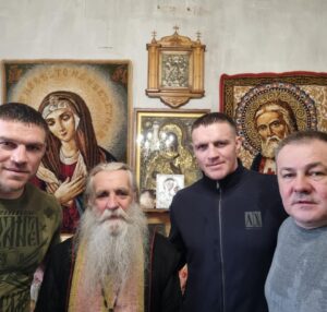 Vadim Nemkov Instagram - В гостях у Батюшки! Получили Благословение!🙏