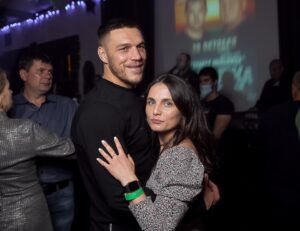 Vadim Nemkov Instagram - Встреча друзей в @staraiamelniza 29.10.2021