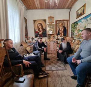 Vadim Nemkov Instagram - В гостях у Батюшки! Получили Благословение!🙏