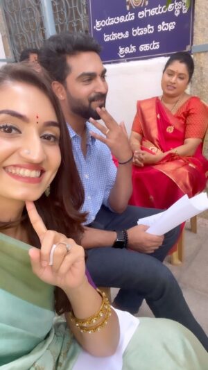 Vaishnavi Gowda Instagram - Ondu ಪ್ರಶ್ನೆ time 😅