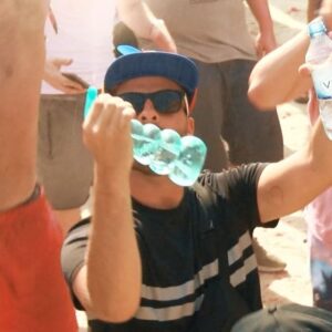 Valentin Rahmel Instagram - Kleiner Ausschnitt von meinem Auftritt bei brennender Hitze auf dem Parookaville. War super cool dank eurem Support :)... das komplette Video dazu findet ihr jetzt auf meinem Channel. Inklusive Minitornado. Schaut mal vorbei :)