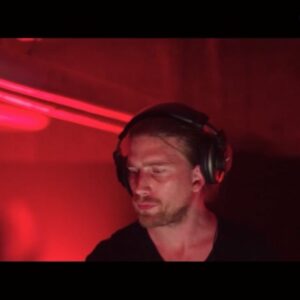 Valentin Rahmel Instagram - #Werbung | Was ist nur auf dieser Party mit mir passiert? Schaut das neueste Video!