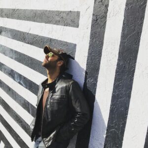 Valentino Lanús Instagram - Fading in the lines