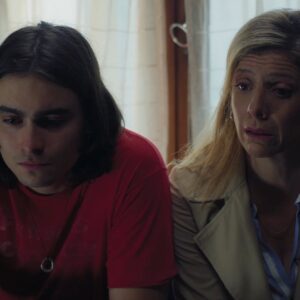 Valeria Lois Instagram - Valeria Lois es Virginia. Tiene 49 años y da clases de inglés en la cocina de su casa. Es una madre desbordada por el trabajo, sus hijos adolescentes y la separación. Intenta darlo todo por ellos pero a veces no basta. 

Conocela en #TemasPropios 🎬
24 de agosto en cines de Uruguay 🇺🇾 
14 de septiembre en cines de Argentina 🇦🇷