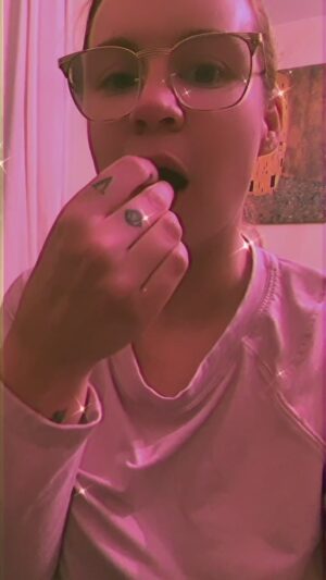 Valérie Carpentier Instagram - #mukbang except with #tiny #food yup; the #finest of mukbangs !#meiji @meiji_the_choco @meijihellopanda #hellopanda #chocolate #strawberry #fraise #vanilla #vanille #chocolovers