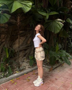 Valnice Yek Instagram - Thank u Penang for the yummy food & cute cats 🐈‍⬛💘