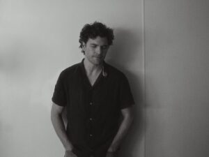 Vance Joy Instagram - Beautiful eve in Central Park - connection was strong we ❤️ NY
📸 @bradcauchy