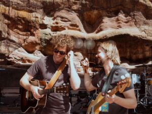 Vance Joy Instagram - Red Rocks - this place brings out the best you’ve got x thank you for coming down, you were a lovely sight ⛰
📸 @bradcauchy