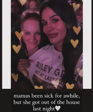 Vanessa Giselle Instagram - first real smile in awhile…

today marks a month of Puddles being gone🤍🐶🪽

but she was with us last night at the Riley Green & @carlthecowboycorgi show…🤍🤍🤍 @hobanaheim