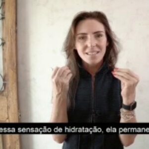 Vanessa Machado Instagram - Glenda Kozlowski, 47 anos, conta aqui  a sensação que o Eight deixa na sua pele.
Até o dia 16/3, todo o site está com descontos imperdíveis usando o cupom. 
APROVEITEM!
Foto: @mariolopess_ 
Maquiagem: @jocastroficial @eltonbergamo 
Cabelo: @lehenry_hair 
Filmagem: @e6imagens 
Edição: @souataynara 
#diainternacionaldamulher #aniversariodoeight #eight #campanha #mulheresreais #autocuidado #produtonatural #naotestadoemanimais #cuidadoscomapele #skincare