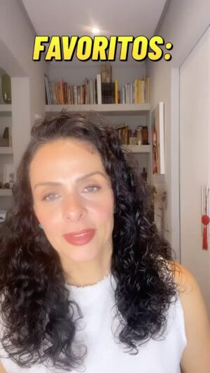 Vanessa Machado Instagram - Hoje, eu mostro o corretivo que conquistou meu coração. Sou muito exigente com essa categoria, e este preenche muitos requisitos. 
Fenty Beauty Hidrating longwear concealer na cor 280C.
#favoritosdomomento #corretivo #pelemadura #fentybeauty