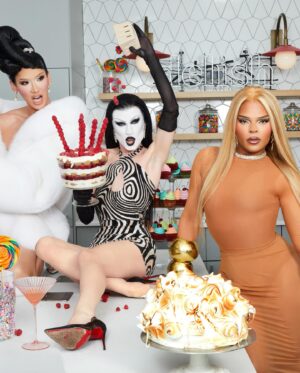 Vanessa Vanjie Mateo Instagram - Who ready for some dessert @delish @elischmidtphoto 🍰🍦