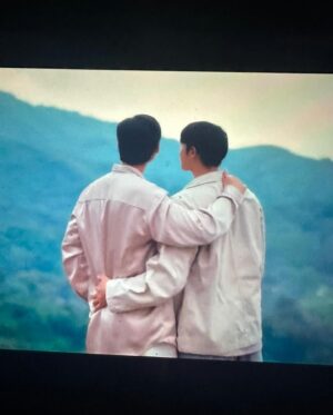 Varodom Khemmonta Instagram - จบไปแล้วครับ #ปลื้มคนโปรด ขอบคุณทุกคนที่ติดตามเรื่องนี้นะครับ พบกันใหม่เรื่องต่อปายยยยยยยย ขอบคุณ @kut_tanawat  ด้วยน้ารวมถึงนักแสดงทุกคนเลย ที่สู้กันมาจนออกมาให้ทุกคนเห็นครับ
