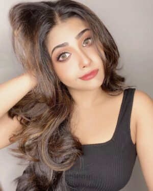 Varsha Viswanath Instagram - Focus on me and not the caption !