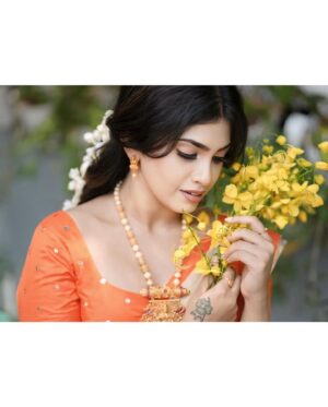 Varsha Viswanath Instagram - 🧡

📸- @_prasanth_sivadas_ 
Hair - @makeup_by_sabana_ 
.
.
.
.
. 
#happyvishu #photooftheday #festivegreetings
