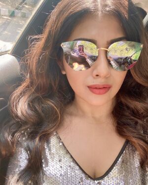 Varsha Viswanath Instagram - Selfie missed me 🤳🏽

#silverhour #beingcoolasalways #sunkissed
