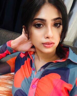 Varsha Viswanath Instagram - breathe if i’m your favourite,
thank you:)