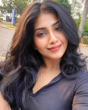 Varsha Viswanath Instagram - Let your soul glow 🌼💫