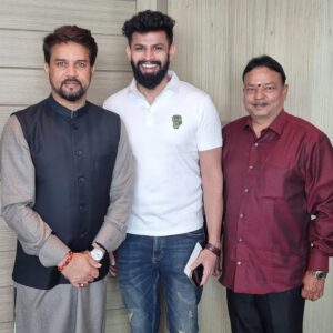 Varun Kamal Instagram - A privilege day and quality time with our Honourable Mr. Anurag Thakur, Minister of Youth Affairs and Sports of India alongside my uncle, Mr. Ishari Ganesh at the prestigious Goa International Film Festival. Thank you sir, for sharing your invaluable insights & I look forward to working with you in the future.

#goainternaltionalfilmfestival 
#filmfestival #goa #ministry
#trending #viral #instagram #iffi2022  #explore #instagood #fashion #follow #photography #iffi #panjimgoa #style #trending #photooftheday #beautiful #filmcommunity
