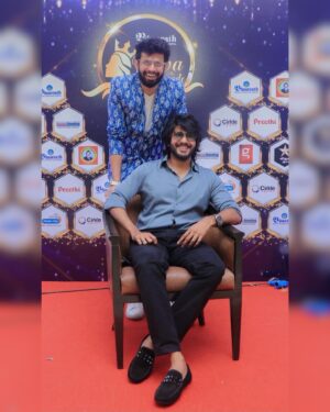 Varun Kamal Instagram - Nannben daa 😎🕴🏻

#Varun #Cibi #joshua #Nanbenda #friends #divaofthedecade #event #SpreadLove #actorvarun #Kollywood #positivevibes #VarunBB5 #Biggboss #biggbosstamil5 #bbtamilseason5 #varun #varunisJoshua #actorvarun #Tamilcinema #Cinema #photooftheday