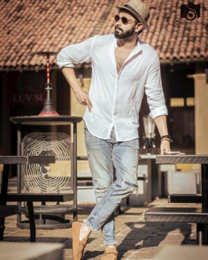 Varun Kamal Instagram - @iamactorvarun 
@swapnaareddyofficial 
@saranhairstylist 
.
#sarancapture #saicharanphotographer #velsfilm #biggboss #joshua #actorvarun  ##joshuainaction #releasingtoday #weddingdecor #weddingdetails #weddingfashion #weddingflowers #weddingideas #weddinginspirations #weddinginspo #weddingmoments #weddingphoto #weddingphotographer #weddingphotography #weddingplanning #weddingrings #weddingseason #weddingstyle