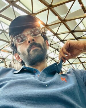 Vasanth Ravi Instagram - Your Attitude is Everything, Create a perfect attitude to move forward in the right direction in Life….