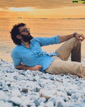Vasanth Ravi Instagram - Some memories never leave you, like salt in the sea, they become a part of you…and it takes only one song to bring back a thousand memories 🤍