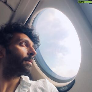 Vasanth Ravi Instagram - And in the middle of the sea filled with chaos, wonder what I look like in your eyes !!!