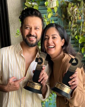 Vatsal Sheth Instagram - Honoured to be crowned The Digital Jodi of the Year! 🏆🌟 
Huge thanks to our incredible fans for the unwavering support. Your love fuels our digital journey, and we’re grateful for each one of you. 

Here’s to many more adventures together! 💖🙏 
#Jodioftheyear