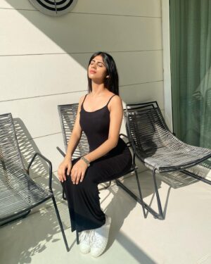Vedika Nawani Instagram - Where my shades at?
