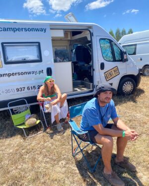 Vera Moura Instagram - just happy campers ⛺️🍀