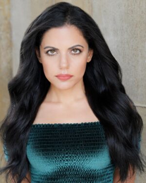 Vered Blonstein Instagram - One of my friends told me he doesn’t like this shot of me. It’s really hard for me to judge my own appearance. I look how I look; my face has a mind of its own...so...umm...yea 🧐🤔🧐🤔🧐🤔🧐🤔🧐🤔🧐🤔🧐 #deepthoughts #notreally #autisticlife #autisticactress #restingbitchface #hazeleyedgirl #veganactress #tvactress #thegooddoctor #filmactress #veredblonstein #losangelesactress #laactress #hollywoodactress #filmactress #actresslife #actress🎬 #actress #selfjudgment #weirdgirl #lalife #hollywoodlife