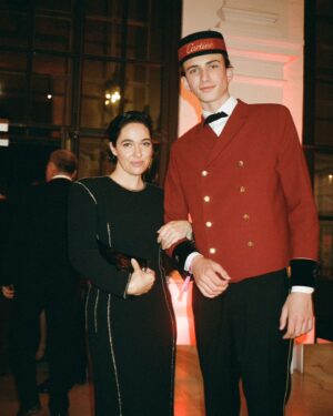 Verena Altenberger Instagram - 💌 This is a love letter 💌

Thank you, @cartier, for the most magical night possible. Thank you for treating us like queens, thank you for your art, and thank you for sparkling. Thank you for gathering such a lovely crowd, thank you for your all the Sachertorte and thank you for shining your light on Wien 💫 @alexis.delaporte.cartier @nina.rei 

📸 2, 6 @patdomingo 🖤
📸 1, 3, 4, 5, 9, 10 @simonwinkelmuller 
Styling @simonwinkelmuller Hair and Make Up @sabine_reiter 👫💃
💎 @cartier 👗 @driesvannoten 👠 @aeyde 👛 @louboutinworld
