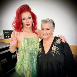 Veronica Green Instagram - Met one of my icons tonight! 
@dawnrfrench thanks for coming out to see the @dragraceukbbc Season 2 Tour with @vossevents 
Glad you enjoyed the show & thanks for all your words of encouragement & support!

What an icon!