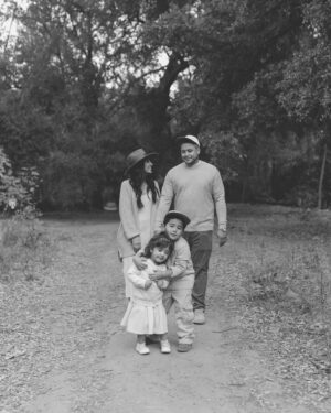Veronica Valencia Instagram - Sending love from our family to yours this holiday season. ❤️Remember to squeeze your loved ones tight. Be in the moment. Celebrate the wins. Embrace new beginnings of this season. And most of all, try not to stress over the little things. What really matters is the quality time you get to spend with loved ones. That’s what it’s all about. We love you all. xx, The Hughes’ 🕊️

Photos captured by one of the most wonderful sisters @stylewithkat