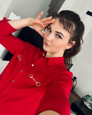 Veronika Divišová Instagram - Krásné Vánoce přeji! ❤️🎄❄️