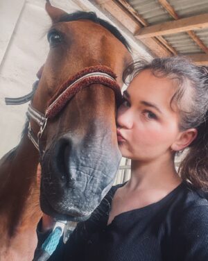Veronika Divišová Instagram - 🐴❤️