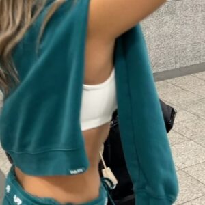 Véroniqua Instagram - Airport shenanigans