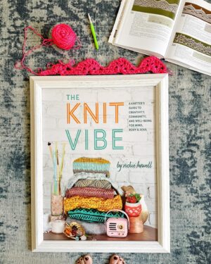 Vickie Howell Instagram - Playing with poster frame embellishment. 🧶
#theknitvibe