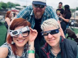 Vickie Howell Instagram - Huge props and appreciation to @wineforthepeople for accommodating us, at the last minute, at their GORGEOUS new space in Fredericksburg. Specifically, though, thanks to winemaker/owner @raemwilson for making my eclipse-dreams come true by hustling to make Total Eclipse of the Heart play at the exact moment of totality. 🌞🌑 Oh, and of course, perfection of moments was achieved by sipping their Dandy Rosé during the whole experience. 🍷

#eclipse2024