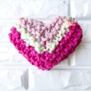 Vickie Howell Instagram - Happy V-Day, loves! ❤️

#valentines #knitheart