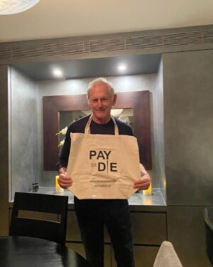 Victor Garber Instagram - Today is the last day of #DiabetesAwarenessMonth and #GivingTuesday I am reminded that many people in the US can’t afford their insulin. Insulin is a necessity, not a luxury, for those like me, who live with #Type1diabetes but is often unaffordable.  Individuals who are forced to ration their insulin face additional health complications and often lose their life. @Payordiefilm is a documentary currently in production that is telling the story of this crisis and could use your help to ensure a Summer 2022 release. Visit www.payordiefilm.com to make a donation, learn more about the film and find out how you can receive this tote bag. With thanks, VG.