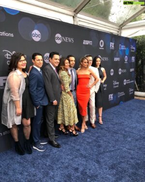 Victor Rasuk Instagram - It’s happening! Here at the @abcnetwork upfronts presenting our new show @bakerandthebeauty .. Let’s go!!