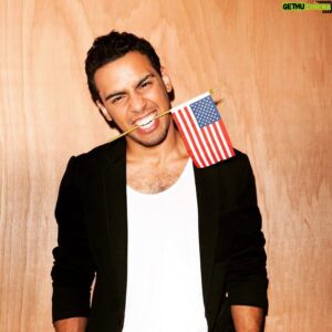Victor Rasuk Instagram - I wanna wish happy holidays to all. I love this time of the year! Im definitely going IN, on the eggnog! lol! #Happy #DefinitelyJolly #Family #Tbt 📸 @people