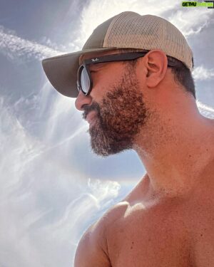 Victor Turpin Instagram - Summer Alert! FINALLY! #beach #sun #summer #verano