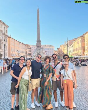 Victor Turpin Instagram - A wonderful Colorful tour of Roma by the gorgeous @alessandradetataguia (Archeologist)- We discovered things we wouldn't even imagined. Gracias Alessandra.  #roma #italy #italia #archeologist #familia #color #historia #guia