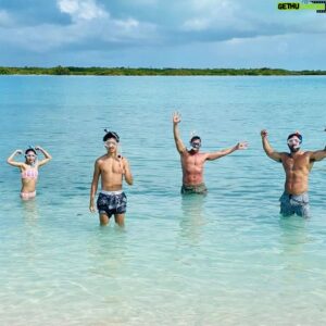 Victor Turpin Instagram - This sums up my day. #island #vacay #family #holidays