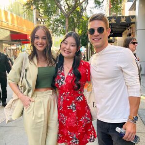 Victoria Grace Instagram - Our Days family💞 I’d say #DayofDays2023 was a great success!! Thank you all who came out to meet us!!🥰 #DaysofOurLives #Days #Dool